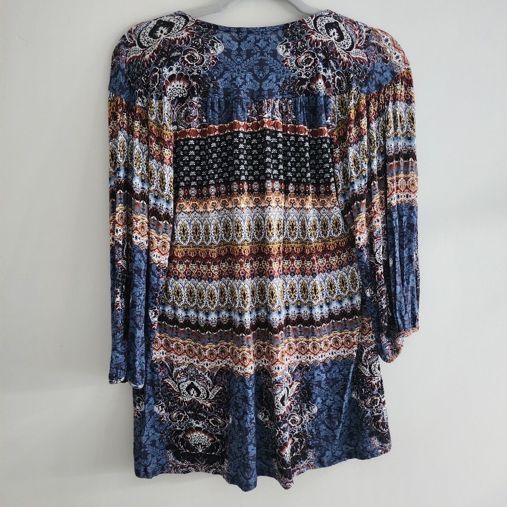 A Set Of 2 Size XL blouses. Mod X And One World - Picture 12 of 13
